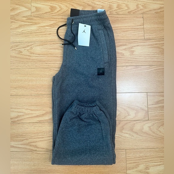 Jordan Tops - Women Jordan Joggers